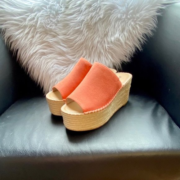 1 LEFT* Coral Platform Espadrille Sandals - Picture 3 of 3